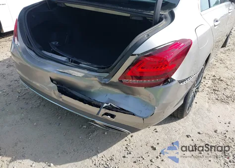 2019 Mercedes-Benz C 300 from USA, damaged, VIN 55SWF8DB7KU285916